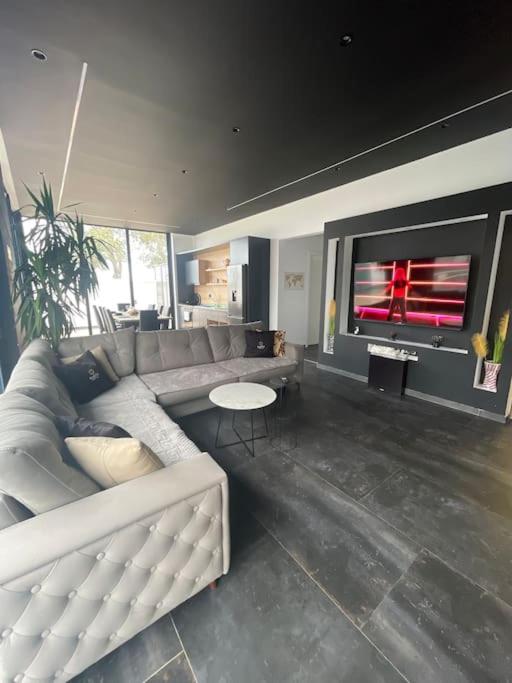 Sueño Luxury Villa