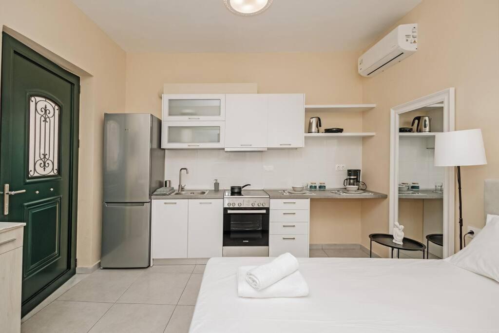 Corfu Portside Studio! view 2