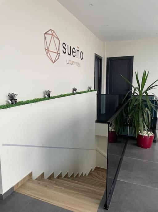 Sueño Luxury Villa
