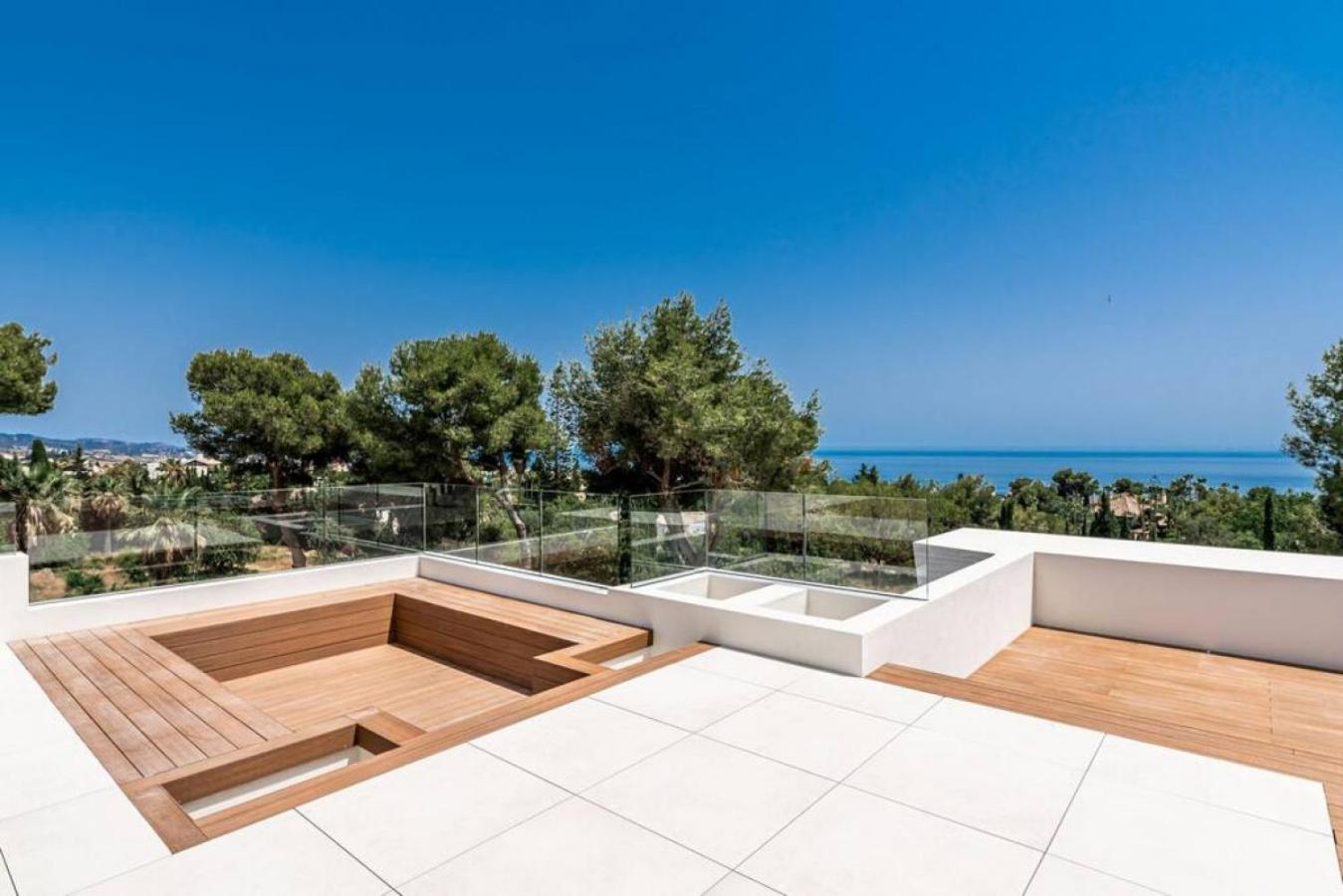Villa LA 5 bedroom Villa in Sierra Blanca, Marbella view 5