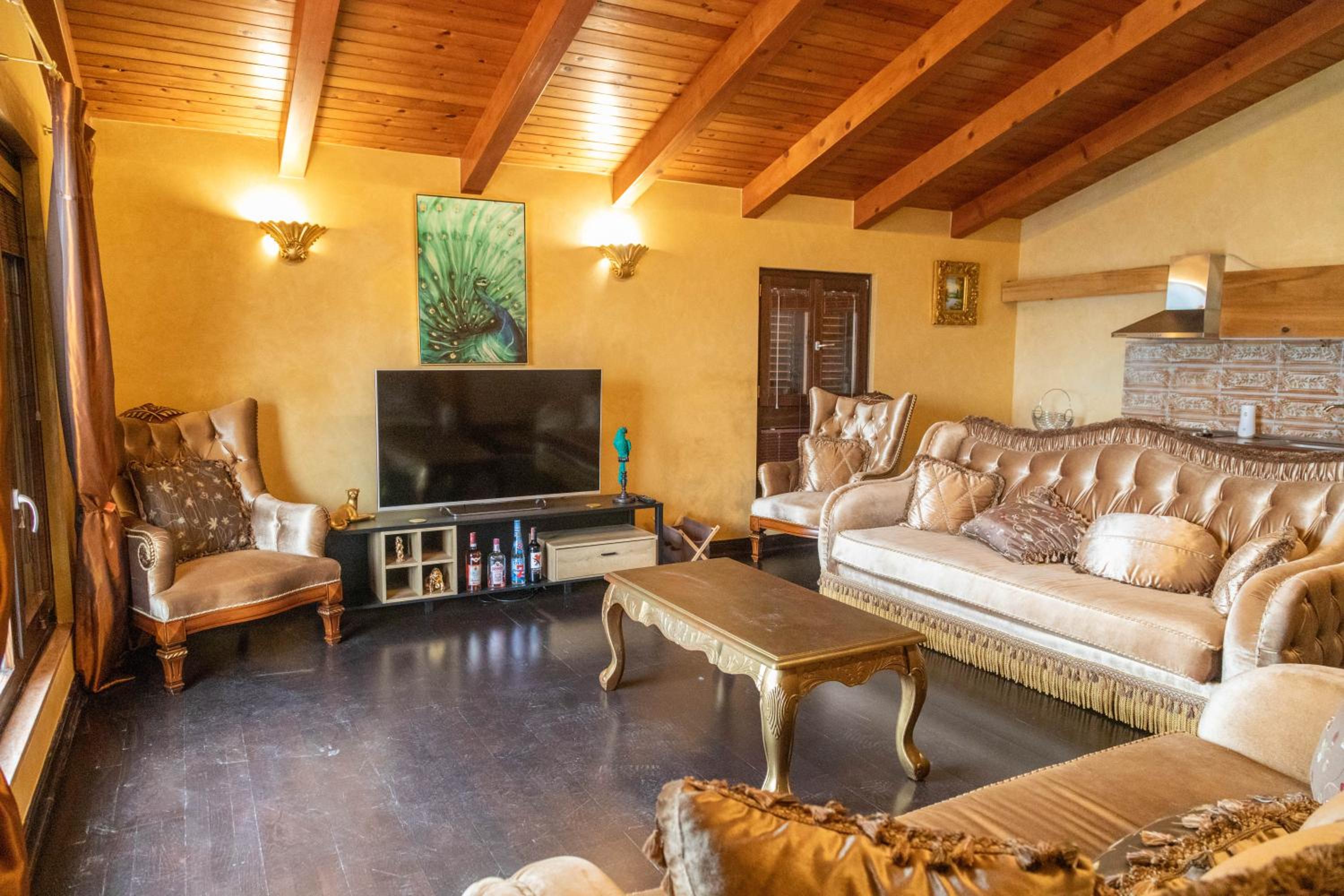 Angoni Villa