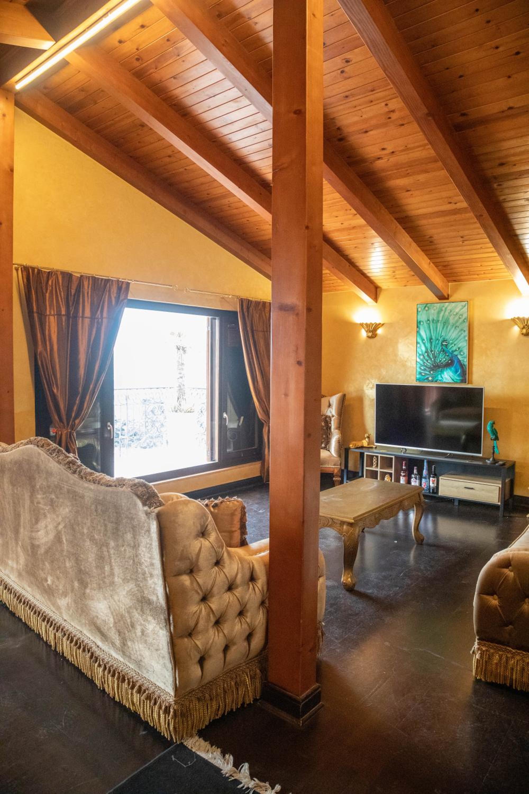 Angoni Villa