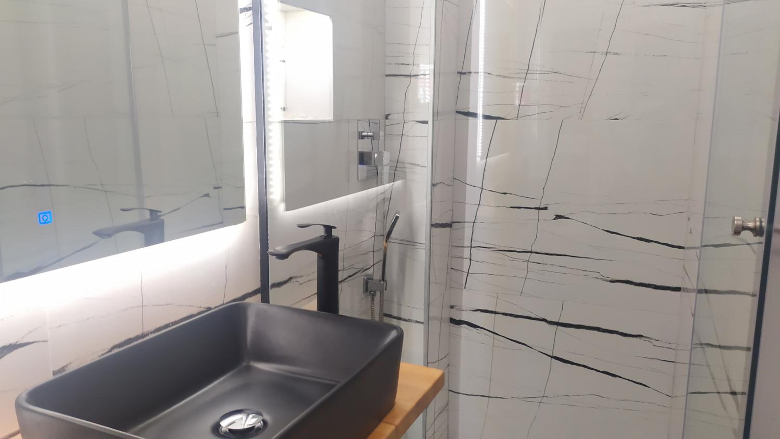 Beautiful modern studio in Bllok