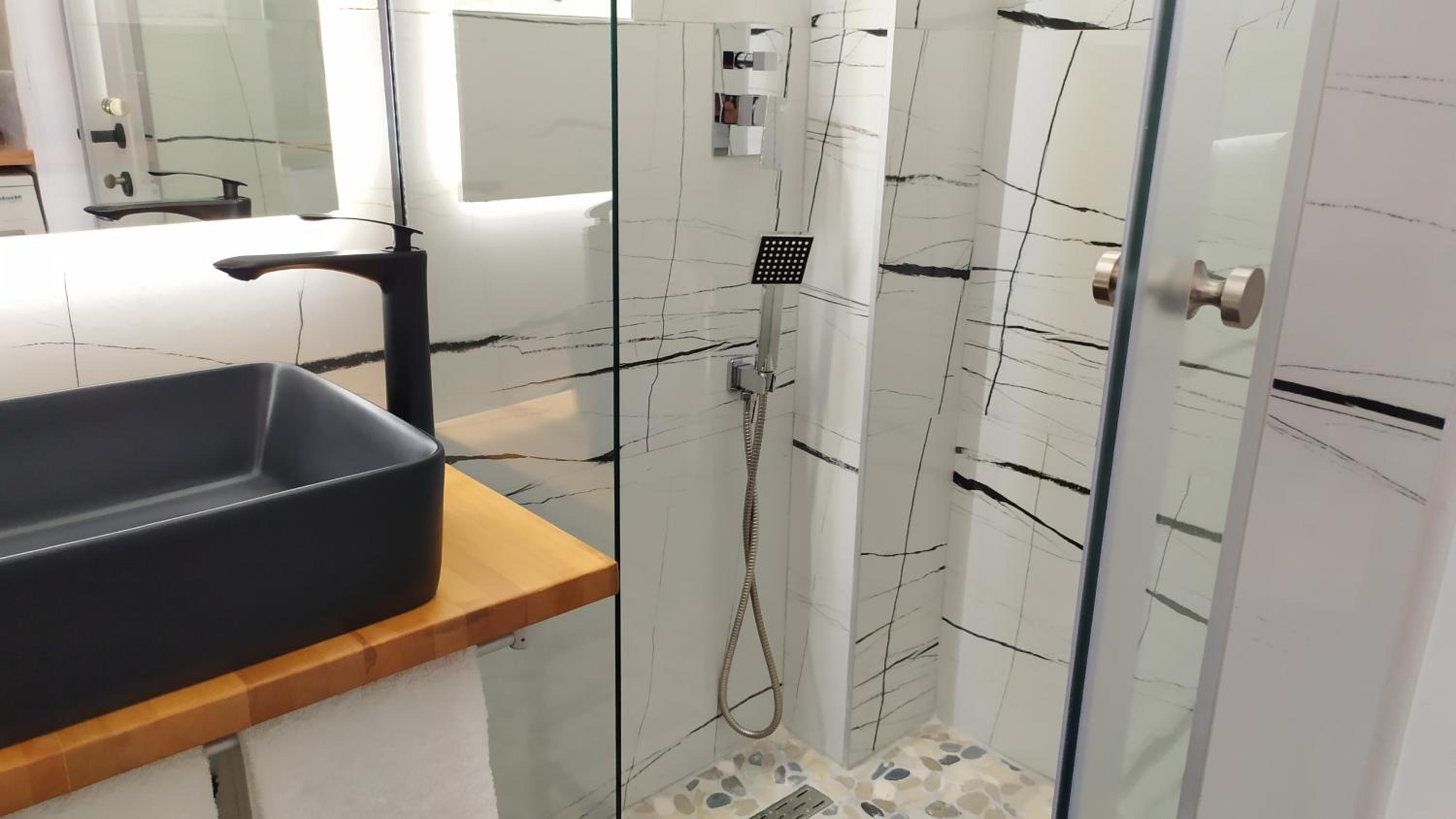 Beautiful modern studio in Bllok