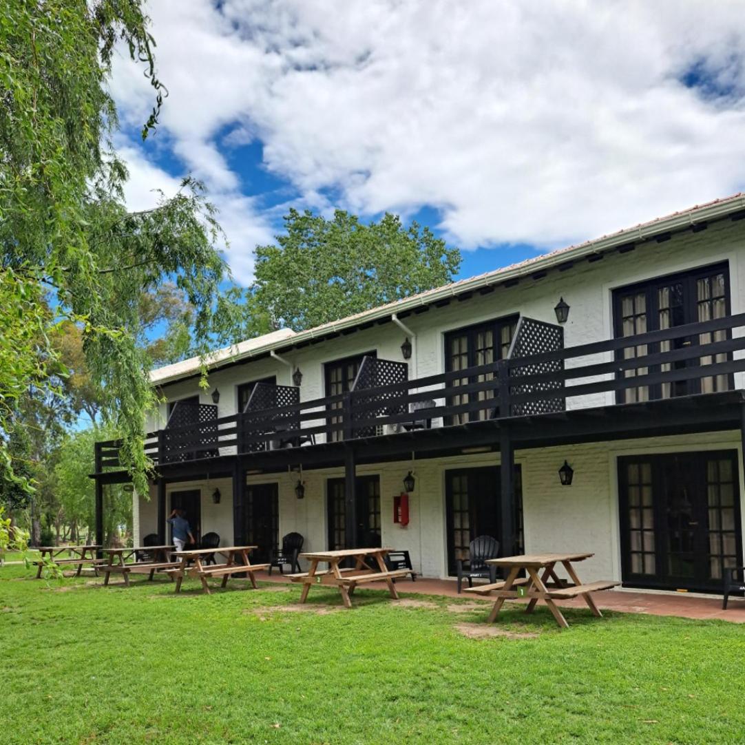 Aparts Laguna Camp