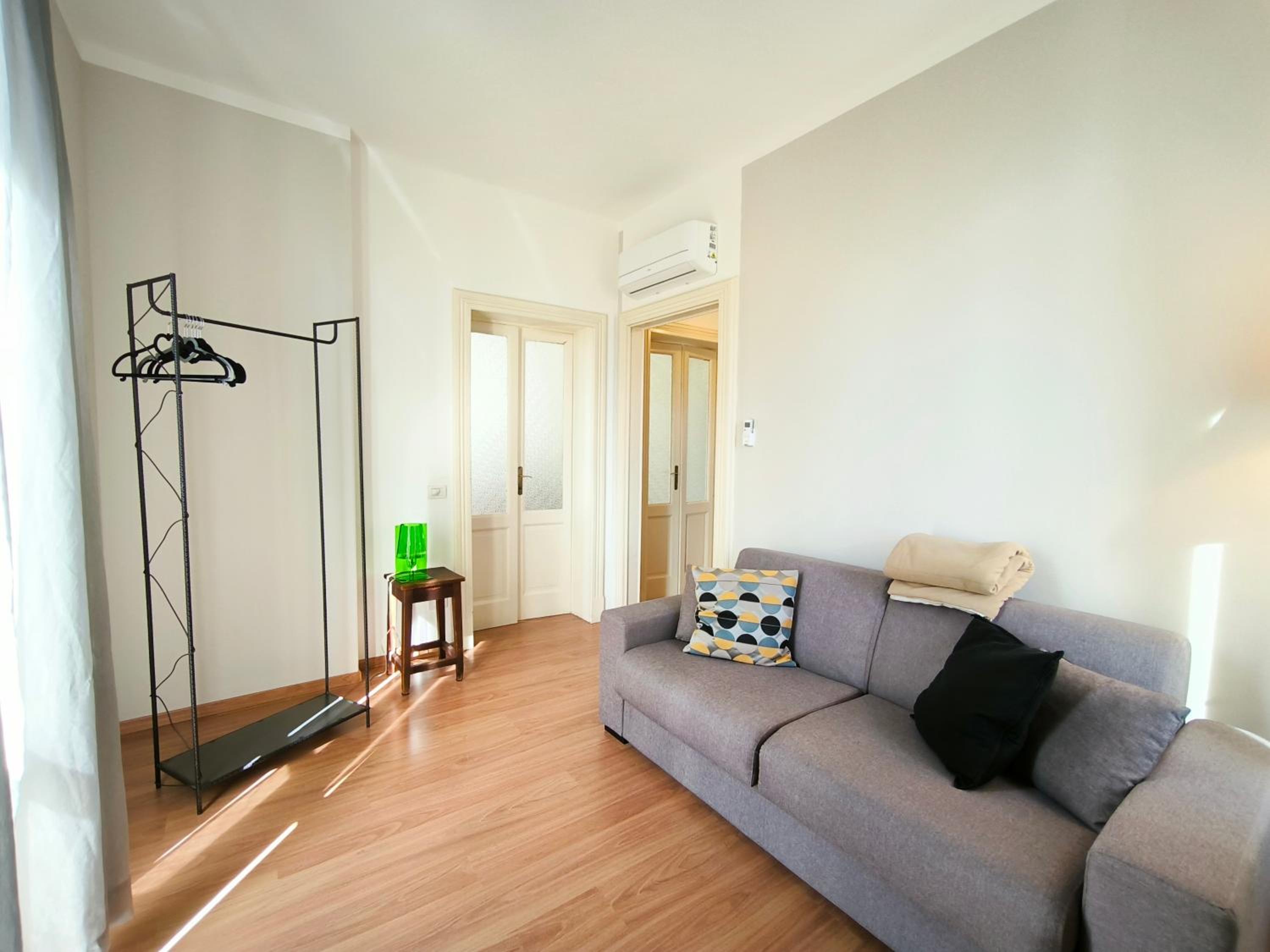 LA CASA GIALLA view 4