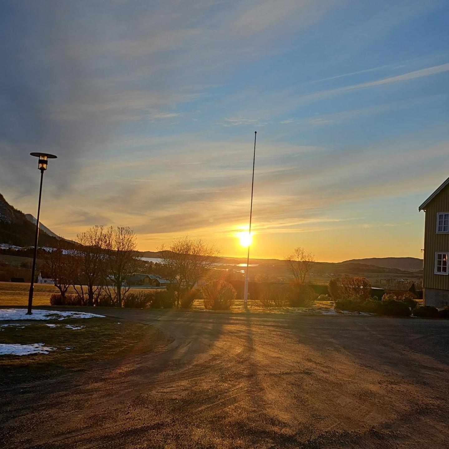 Rødseth gårdsovernatting Hytter view 2