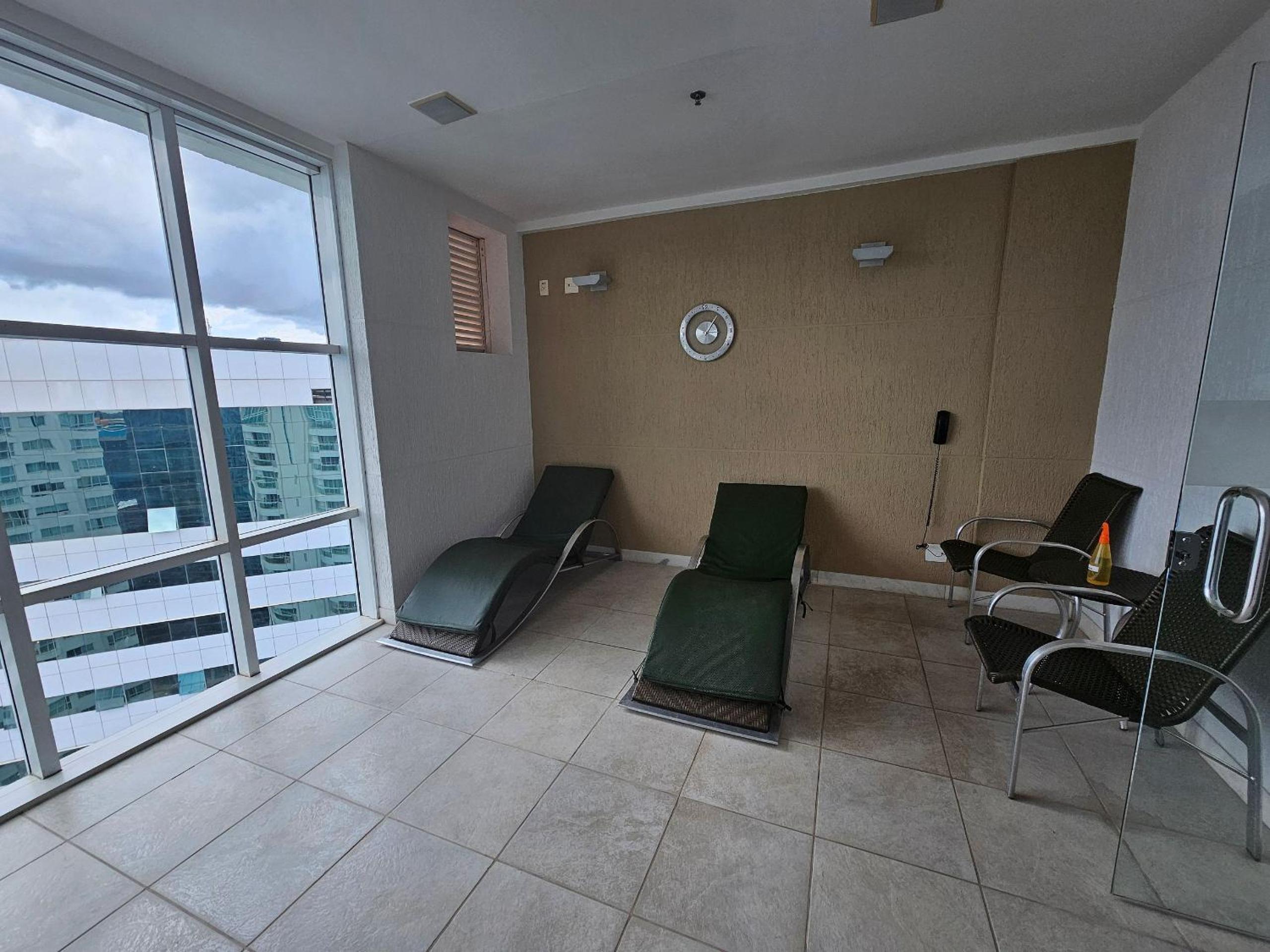 B410 Apartamento área central em BSB