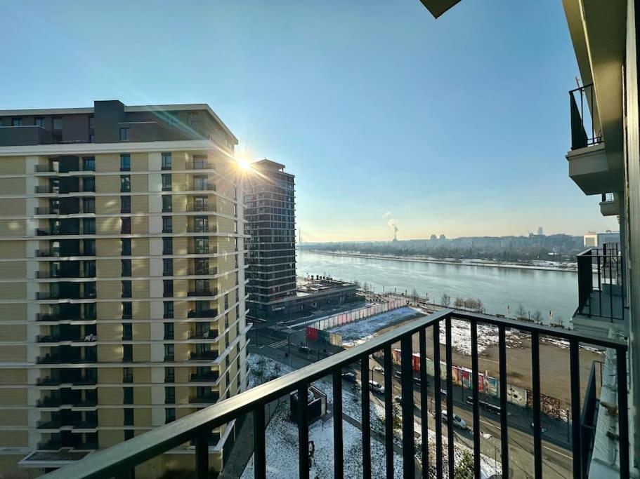 City&River View Cozy Studio @ BW view 4
