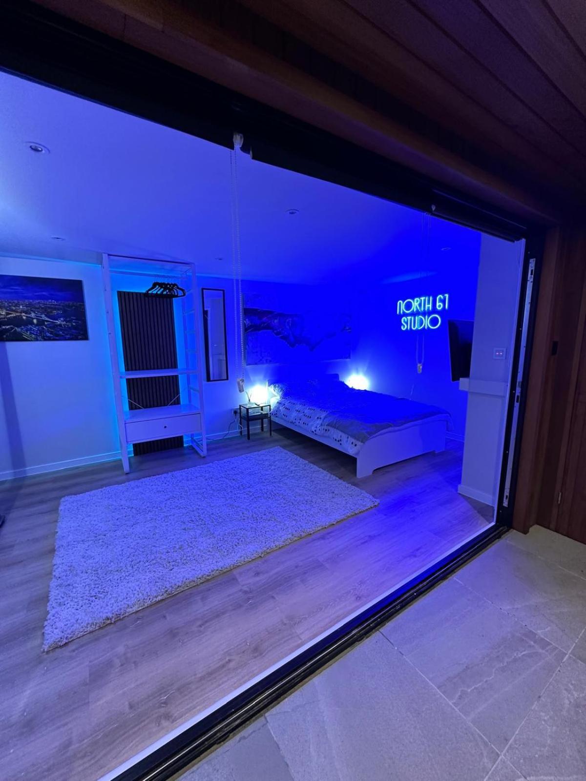 Peaceful retreat with hot tub and sauna