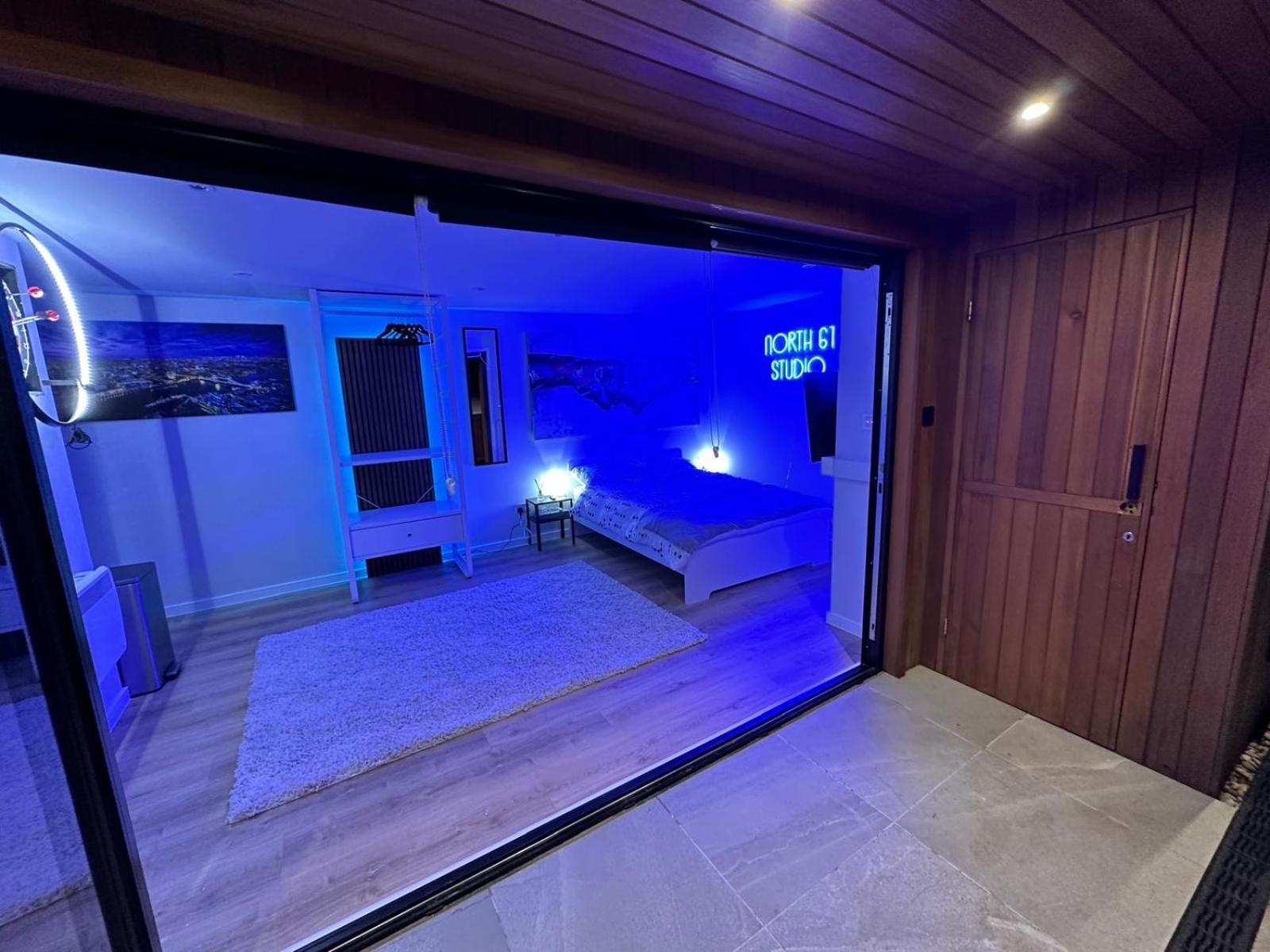 Peaceful retreat with hot tub and sauna