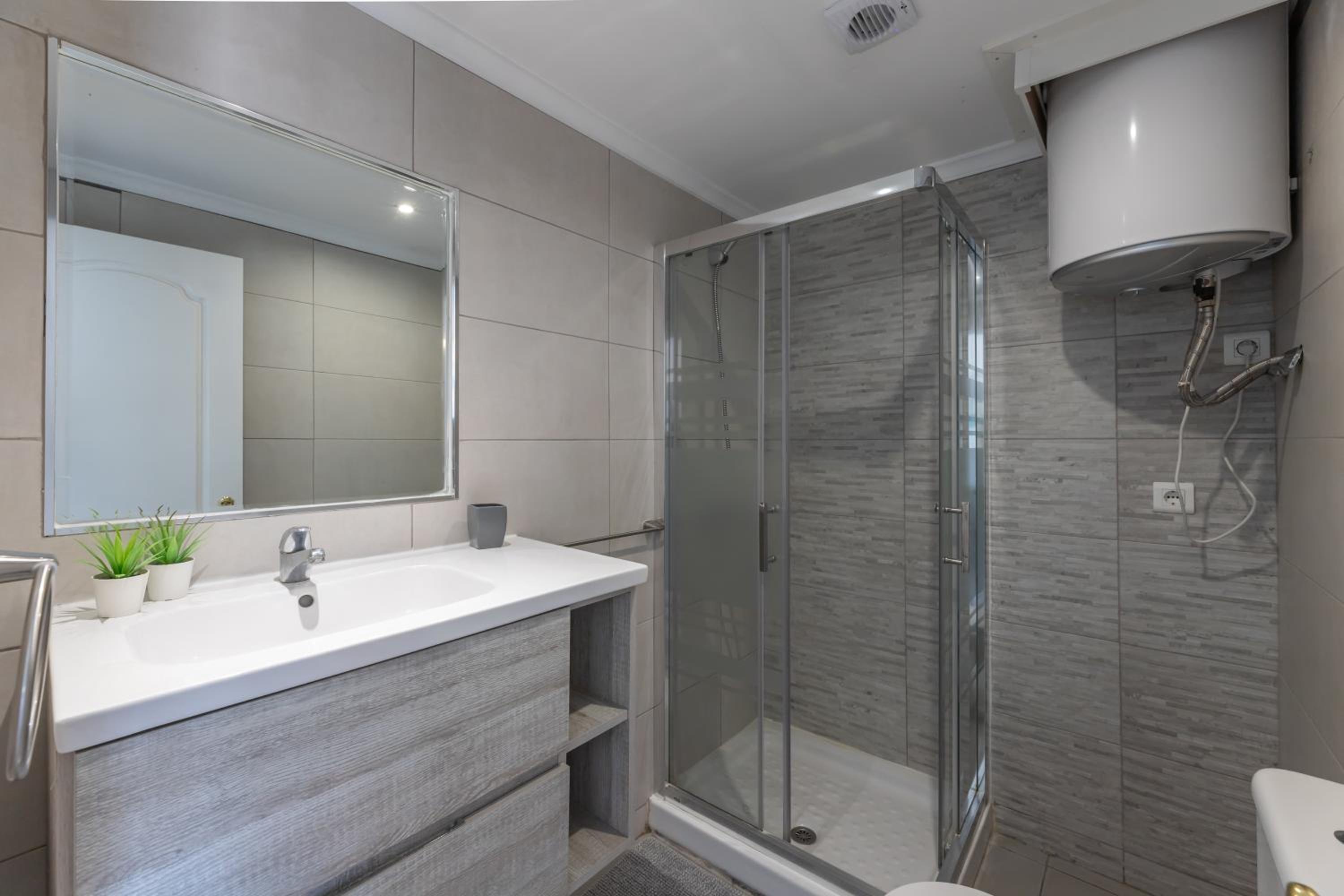 VB Benalmádena 1 BR waterfront apt view 5