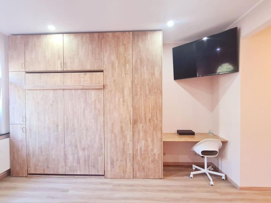 Magnolia Pink Studio New and fully equipped