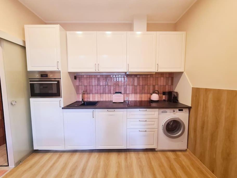 Magnolia Pink Studio New and fully equipped