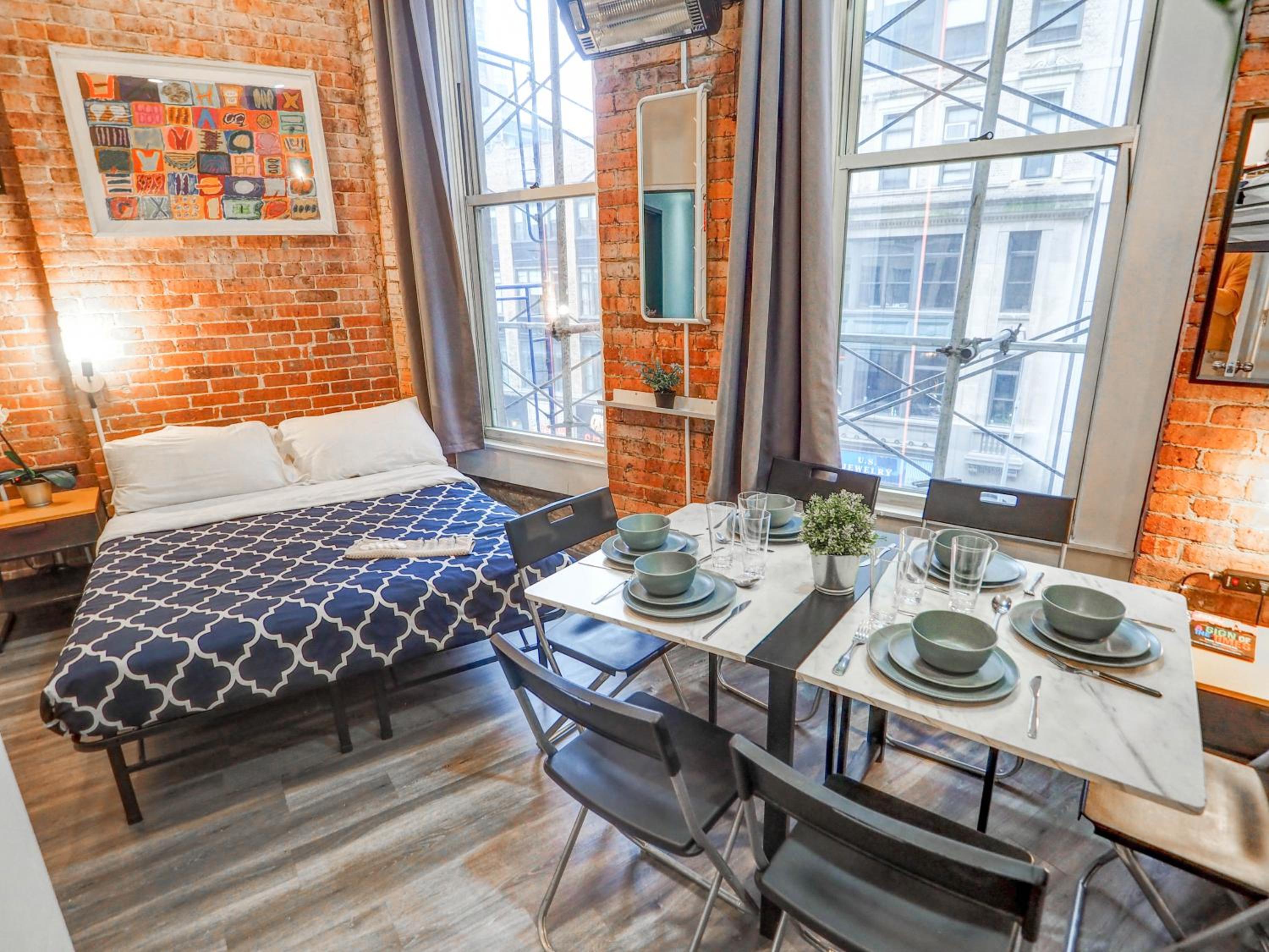 Empire Broadway Retreats