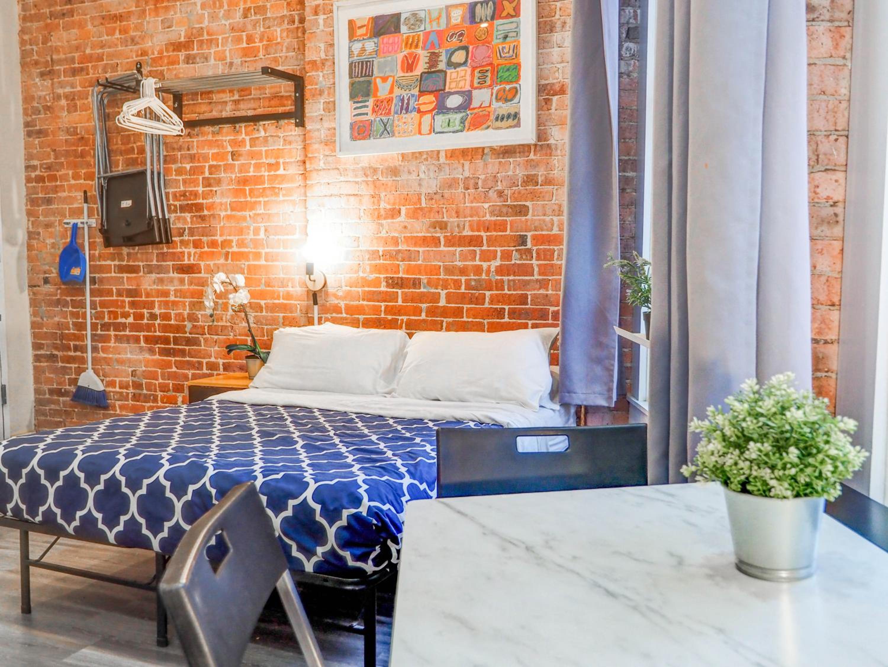 Empire Broadway Retreats