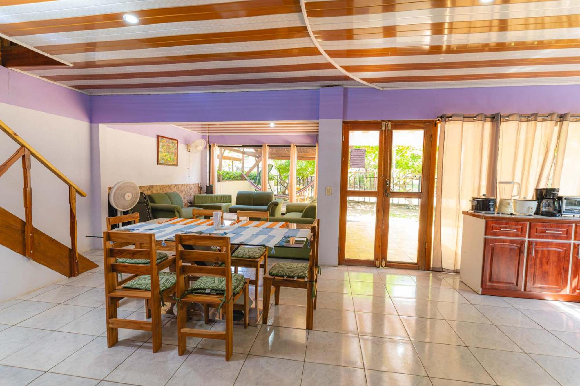 Casa Almendro Playa Panamá