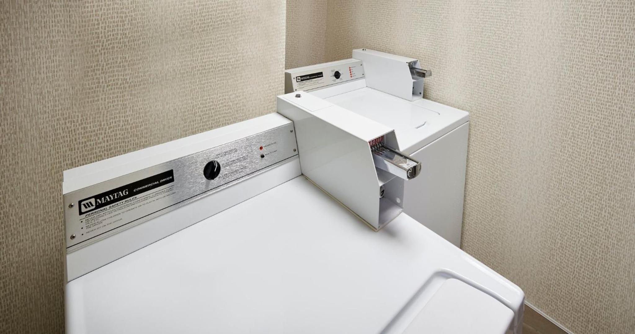 Holiday Inn  Suites Oakville at Bronte, an IHG Hotel - Property Image 6