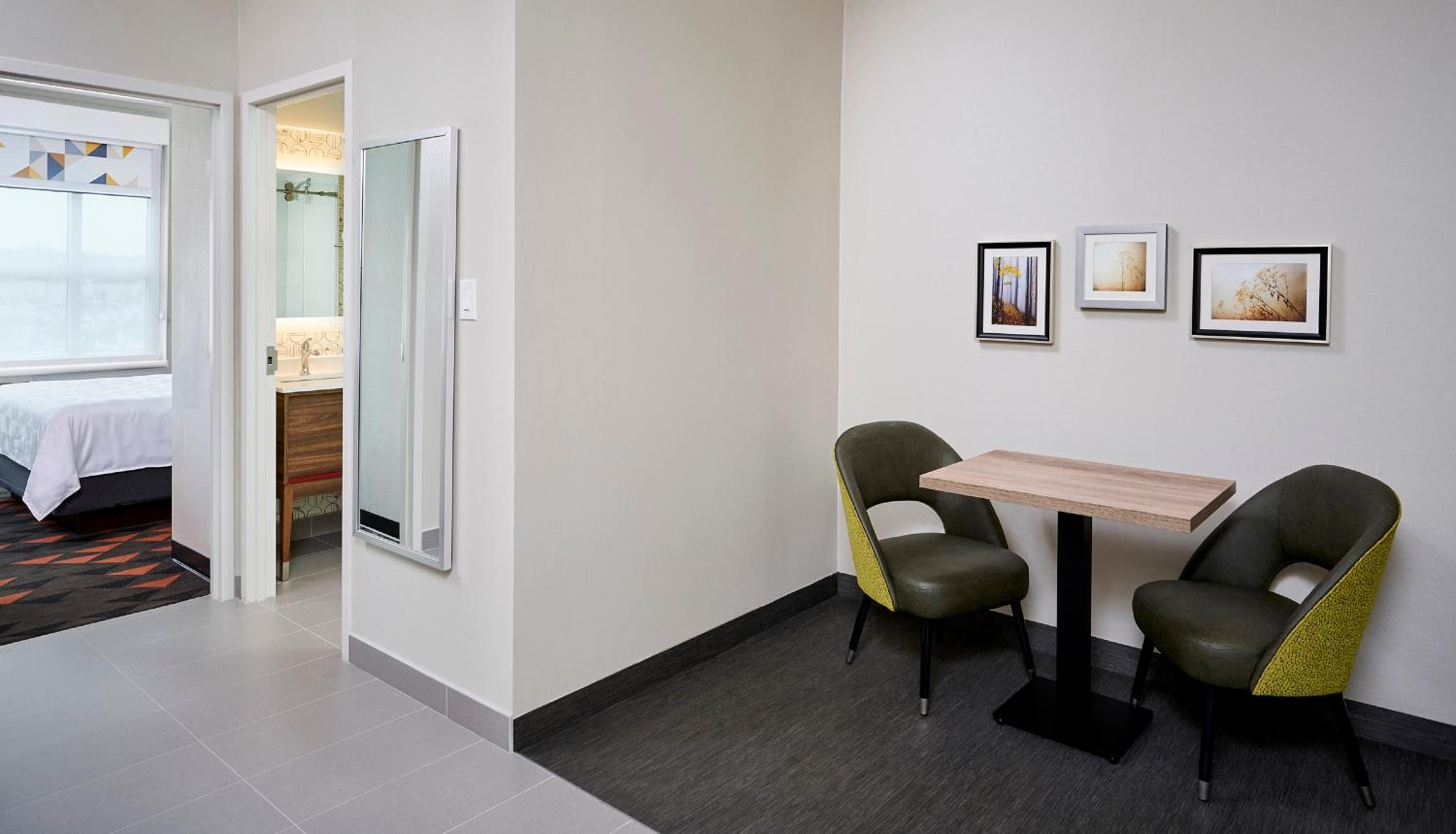 Holiday Inn  Suites Oakville at Bronte, an IHG Hotel - Property Image 40