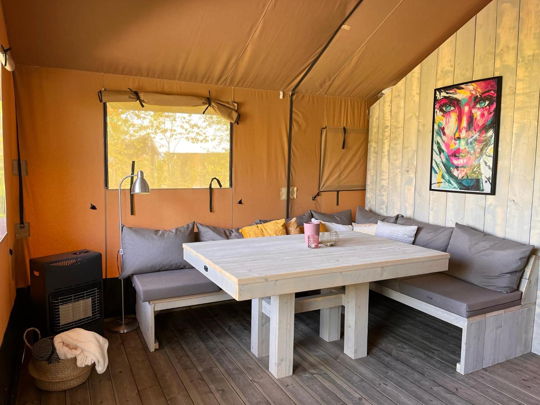 Safari Lodge Grou, luxe kamperen op een eiland! view 3