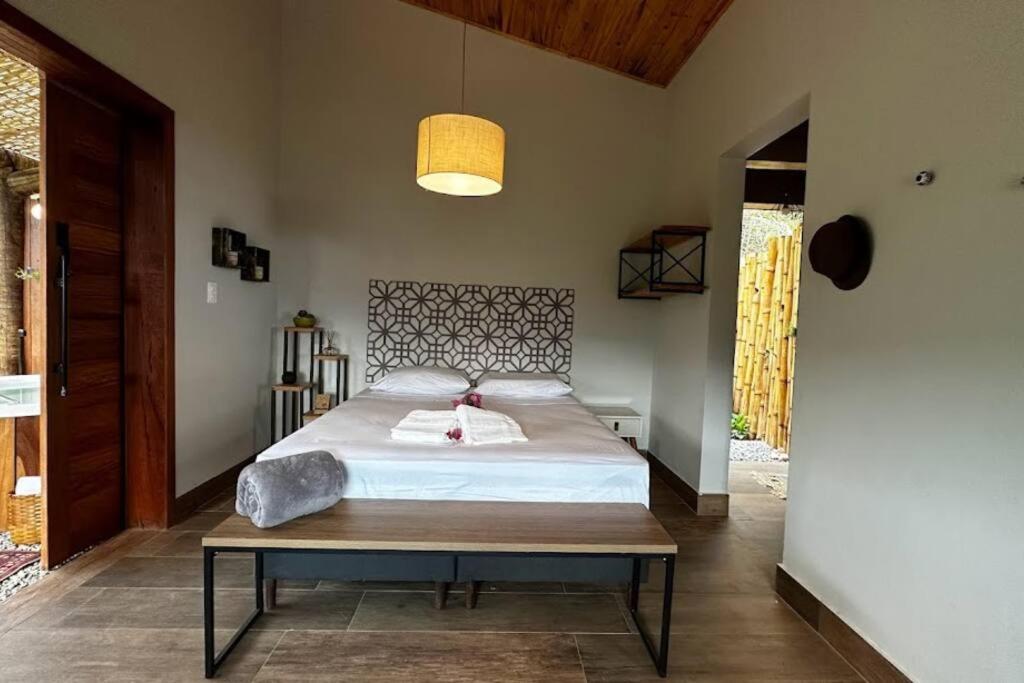 Cabanas da Mata - Cabana Flamboyant - Casa Branca