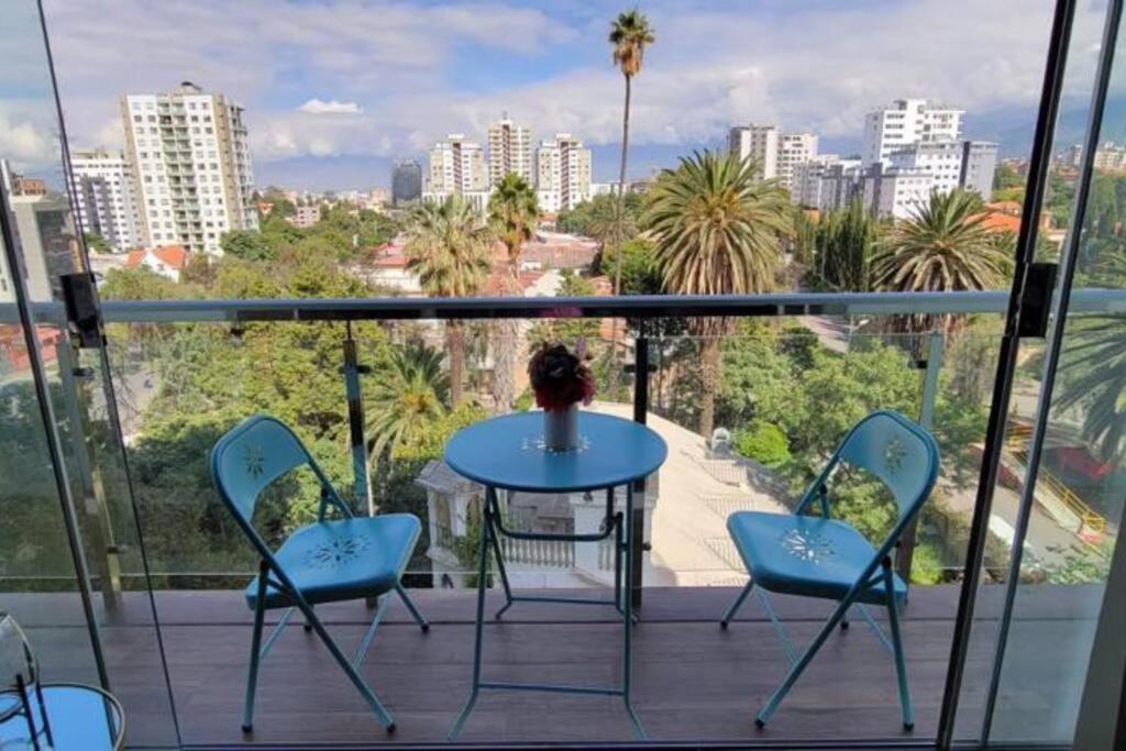 Hermoso departamento sobre Av. America cerca al Sombrero de Chola