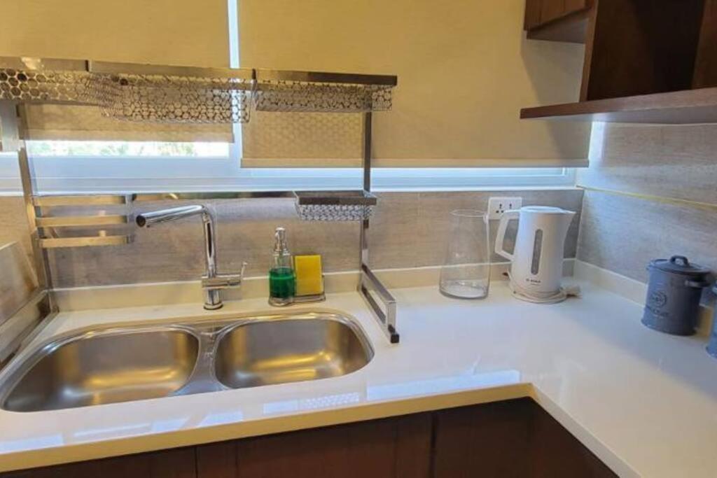 Hermoso departamento sobre Av. America cerca al Sombrero de Chola