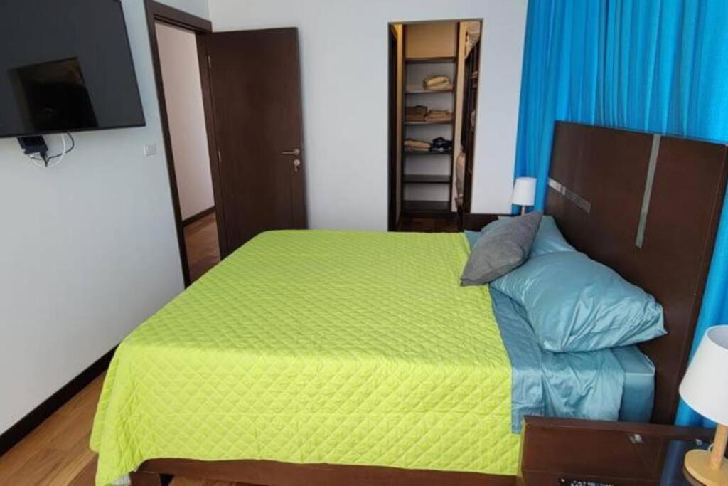 Hermoso departamento sobre Av. America cerca al Sombrero de Chola