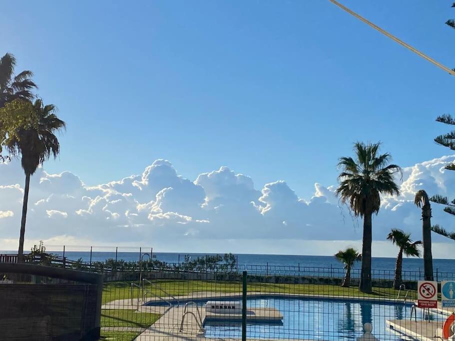 High end, on beach! Casa vista del mar photo 2