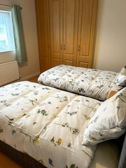 Marian Place House en Cahersiveen — bedroom