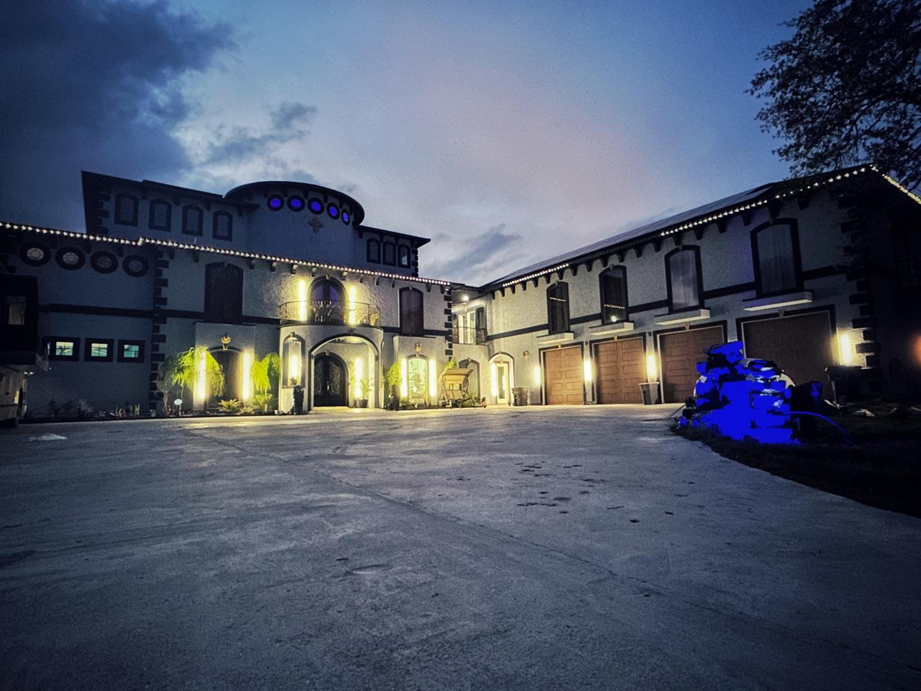 Luxury Palace / Vacation Home view 2