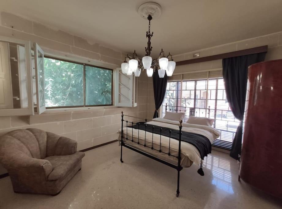 Wilga Summit Apartment C view 4