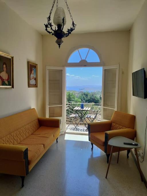 Wilga Summit Apartment C view 5