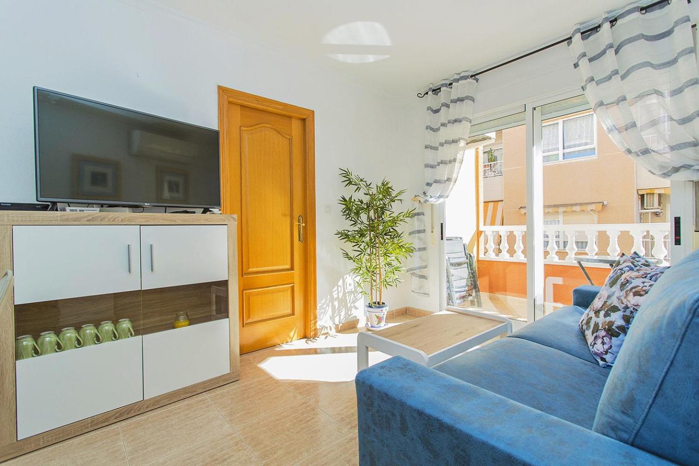 006 Mar Baltico Dream - Alicante Holiday view 4