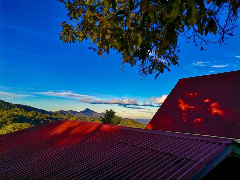 Cabaña Monarca – The BEST View in The Area!