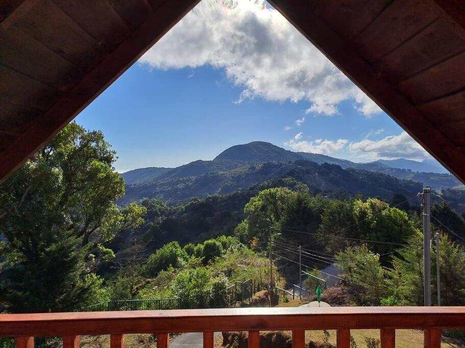 Cabaña Monarca – The BEST View in The Area!
