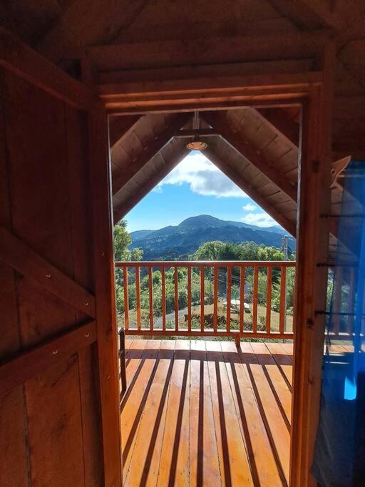 Cabaña Monarca – The BEST View in The Area!
