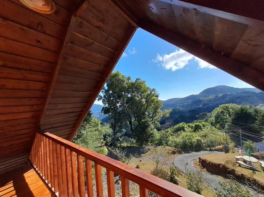 Cabaña Monarca – The BEST View in The Area!