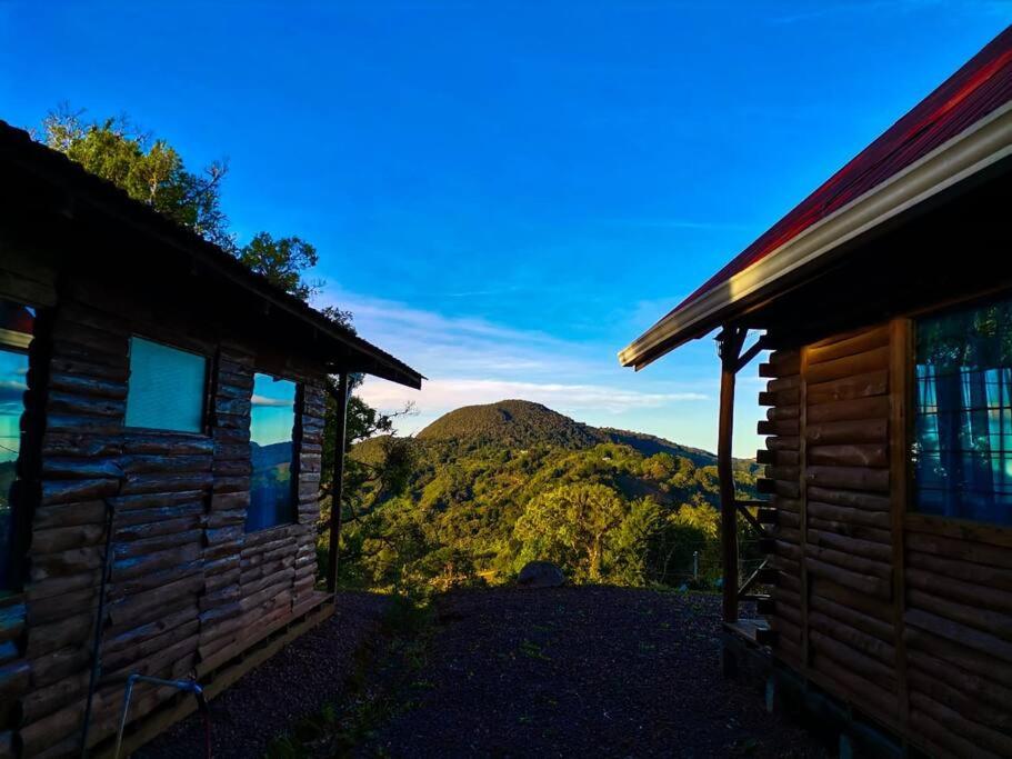 Cabaña Monarca – The BEST View in The Area!