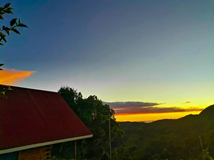 Cabaña Monarca – The BEST View in The Area!