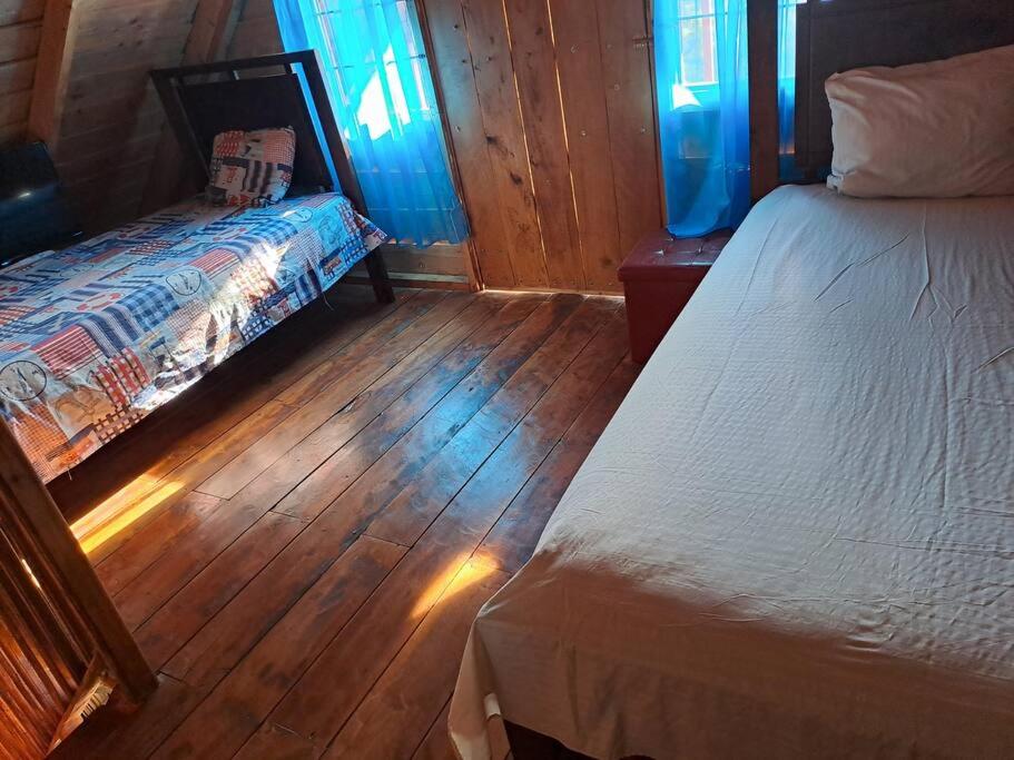 Cabaña Monarca – The BEST View in The Area!