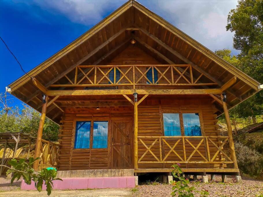 Cabaña Monarca – The BEST View in The Area!
