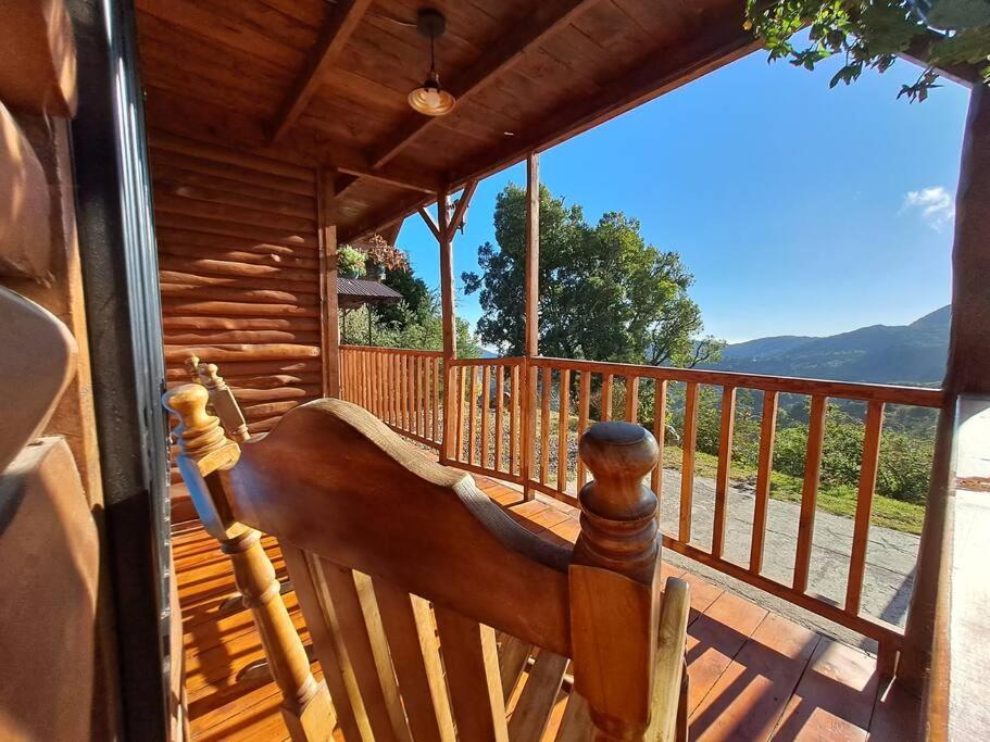 Cabaña Monarca – The BEST View in The Area!