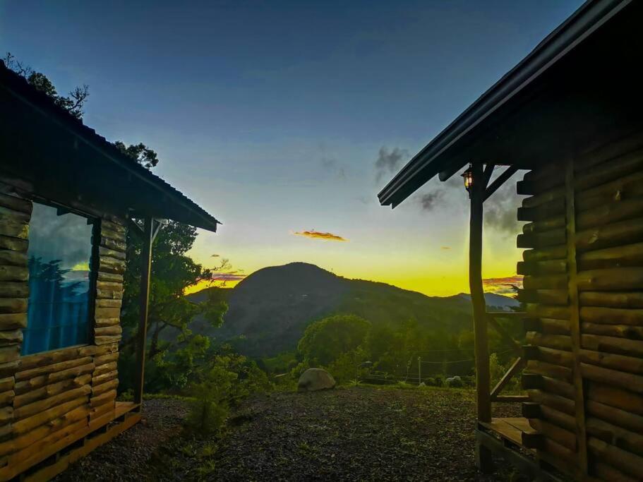 Cabaña Monarca – The BEST View in The Area!
