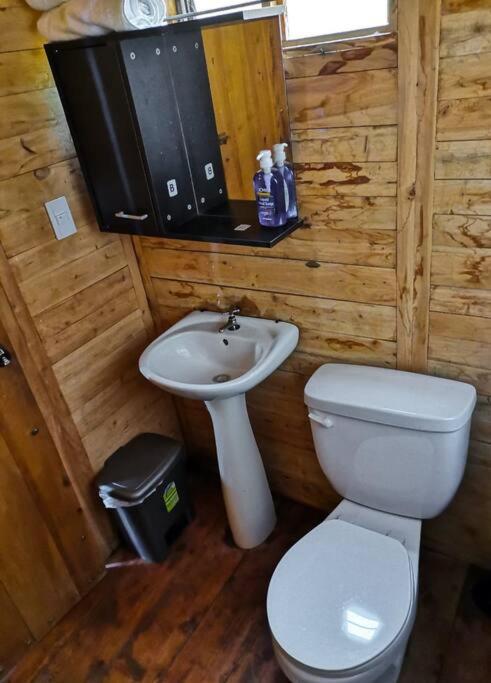 Cabaña Monarca – The BEST View in The Area!