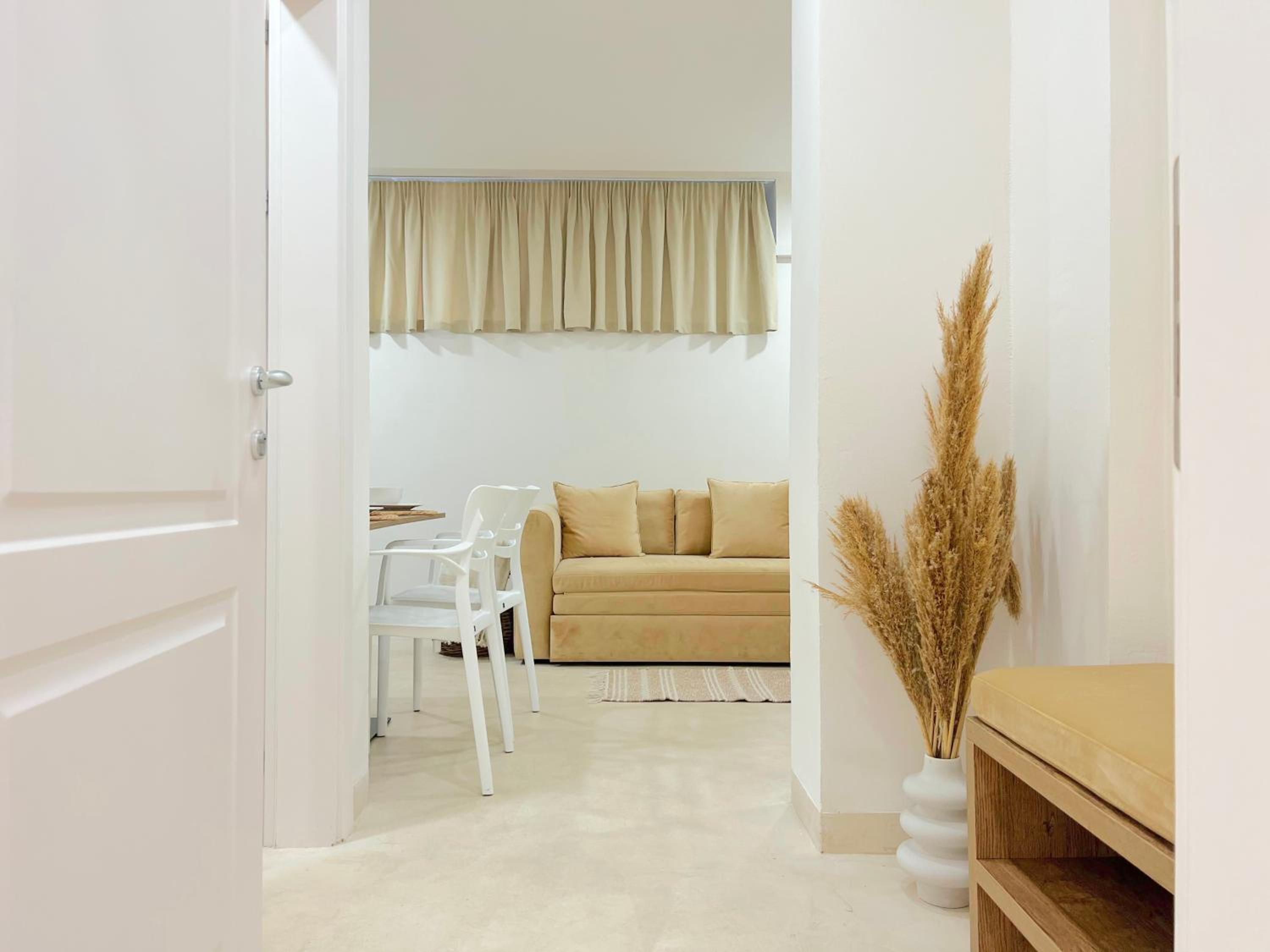 Rental Apartments WINTER PROMO - Cave By the Sea 2