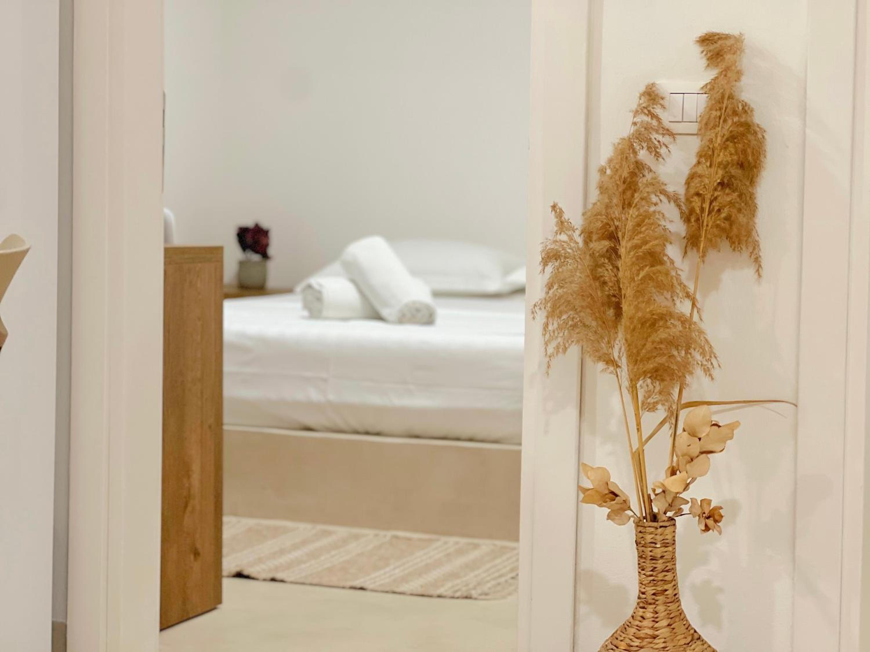 Rental Apartments WINTER PROMO - Cave By the Sea 2