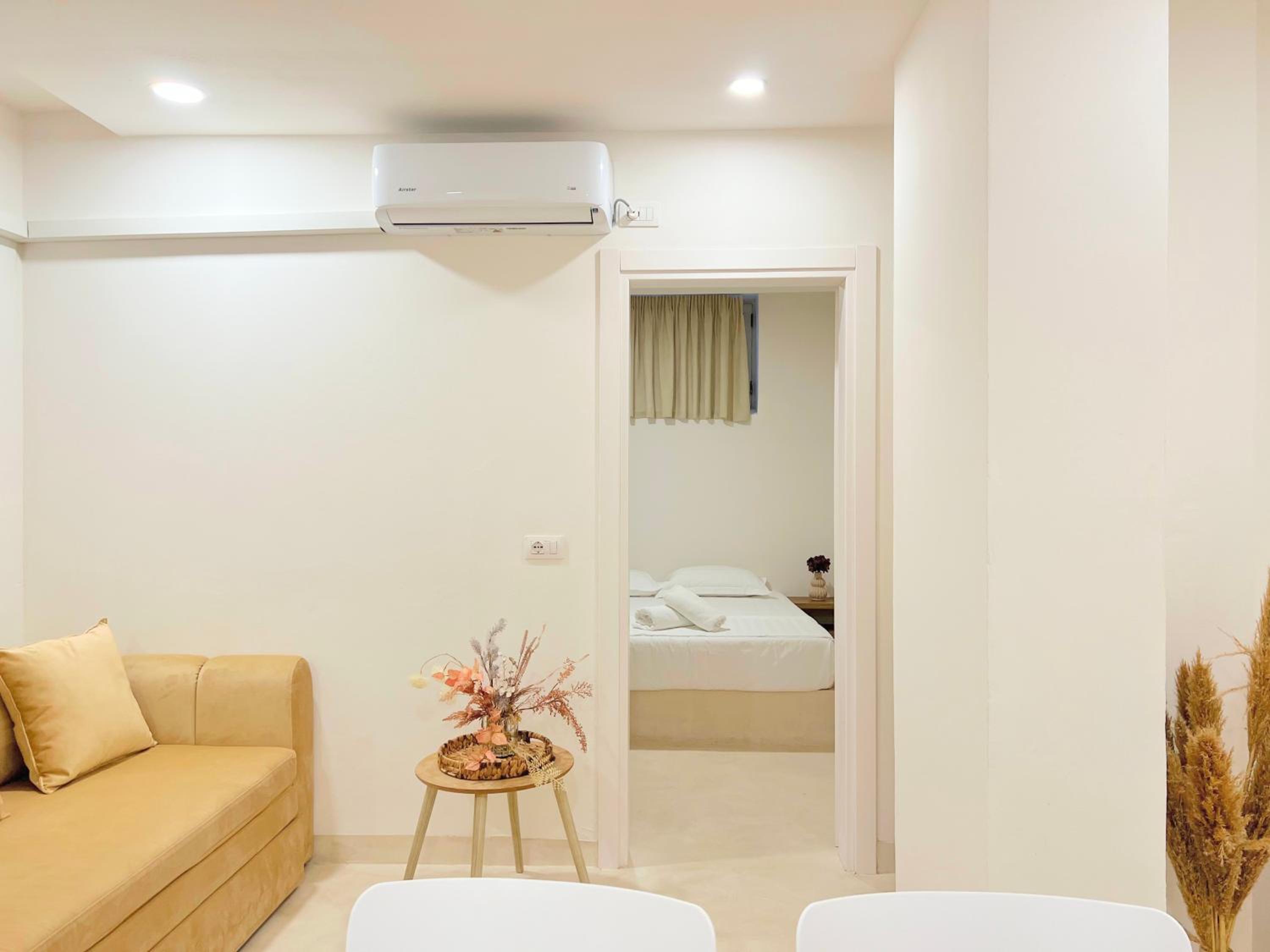 Rental Apartments WINTER PROMO - Cave By the Sea 2