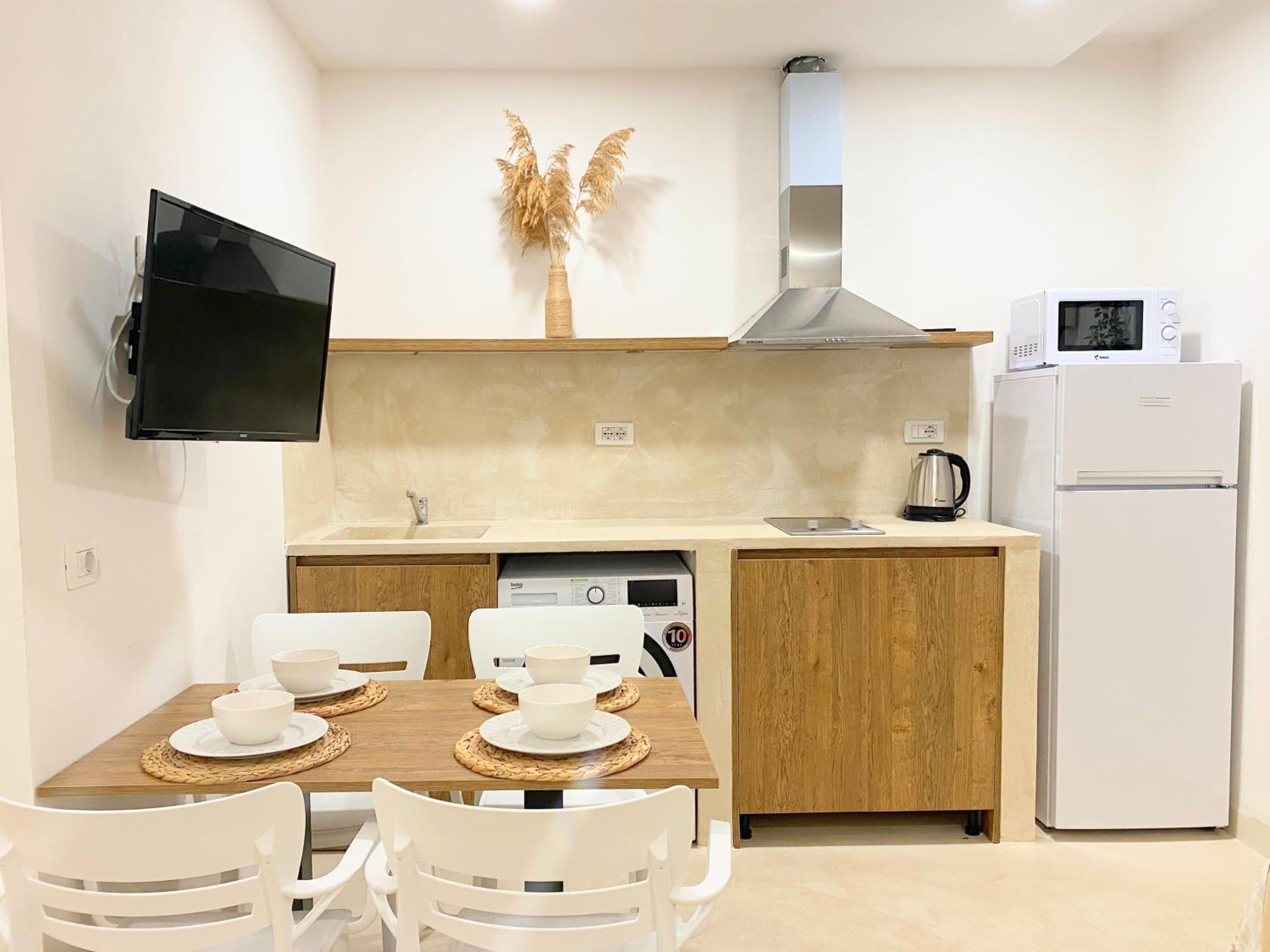 Rental Apartments WINTER PROMO - Cave By the Sea 2