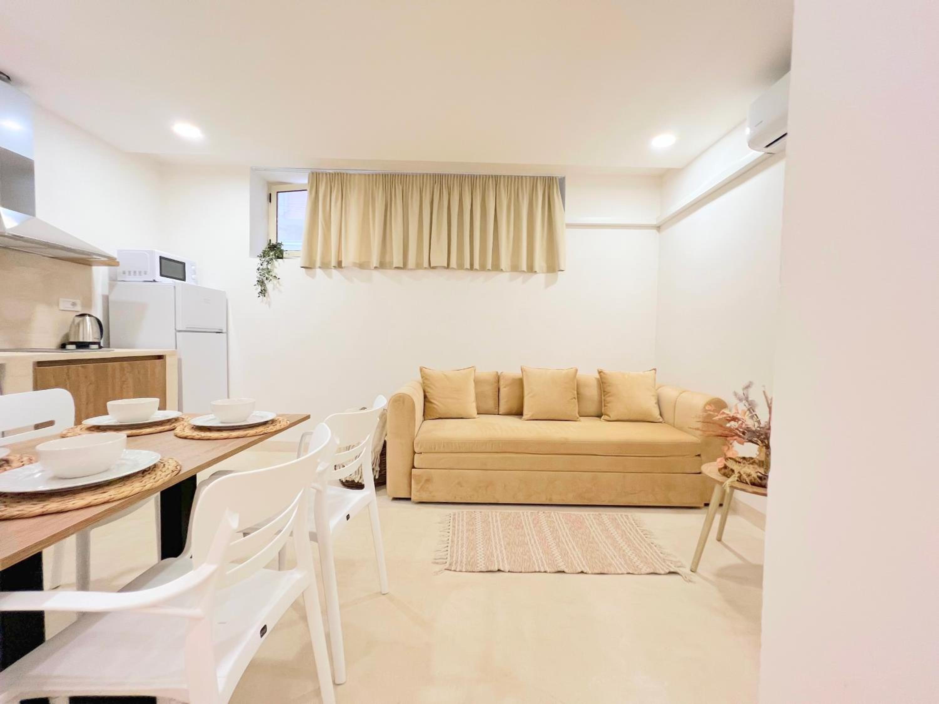 Rental Apartments WINTER PROMO - Cave By the Sea 2